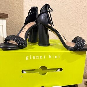 Gianni Bini “Tobin” Black Braided Block Heel Sandals